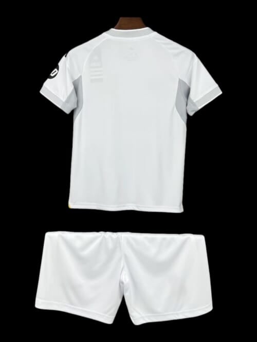 Real Madrid Maillot Domicile 25/26 – Enfant