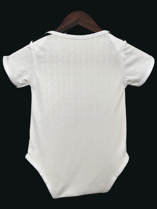Real Madrid Maillot 24/25 – Bébé